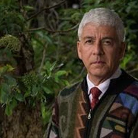 Dr. Iván Hernández