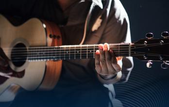 Musicoterapia y Psicoterapia para el Manejo Emocional